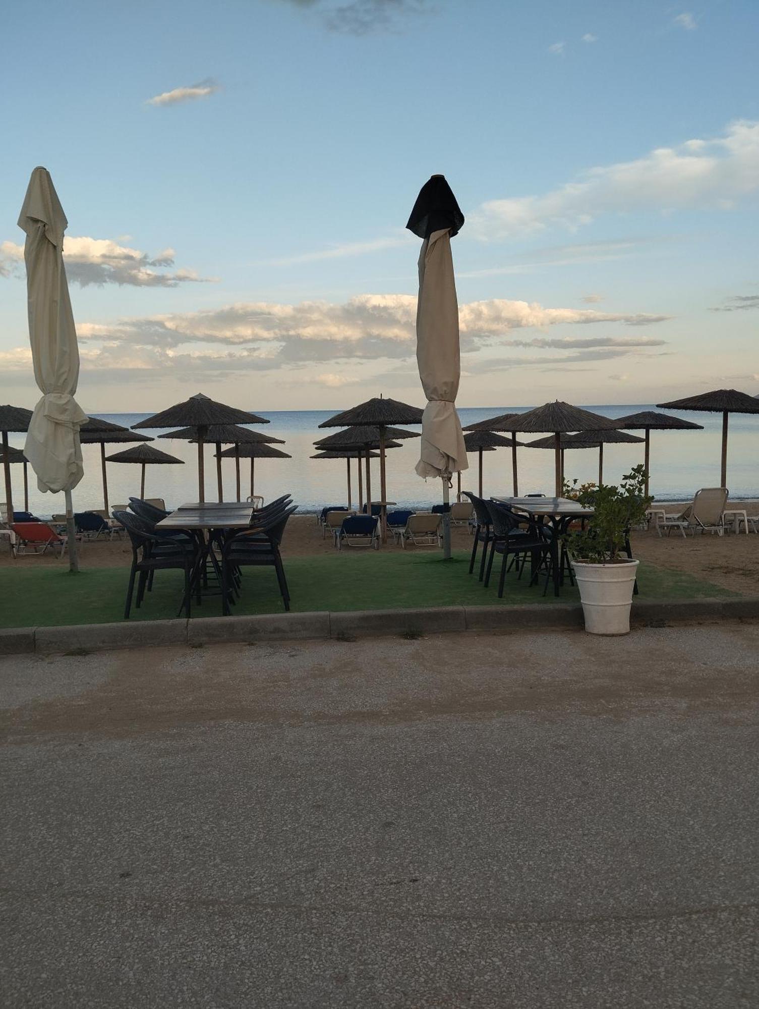 Bella Vista Apartments Nea Vrasna Bagian luar foto